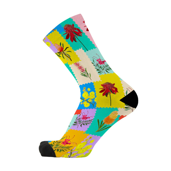 Outback Petals Red Fox Sox